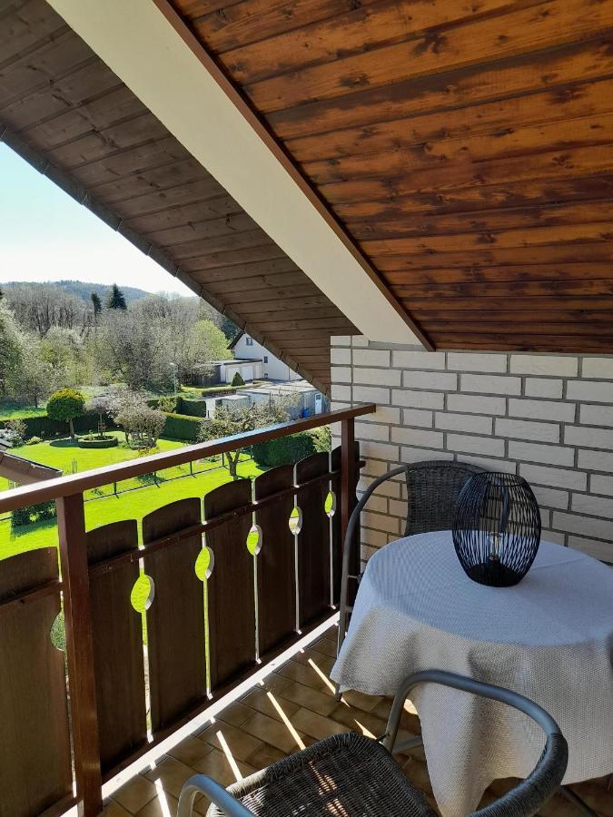 Ferienwohnung Und Gaestezimmer Iburgblick Бад Дрибург Екстериор снимка