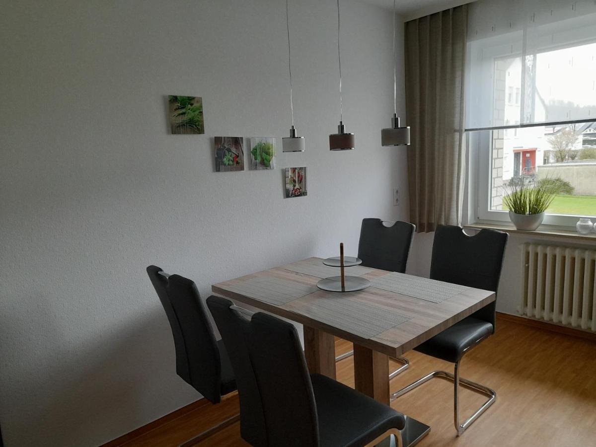 Ferienwohnung Und Gaestezimmer Iburgblick Бад Дрибург Екстериор снимка