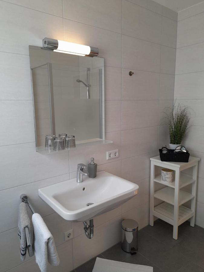 Ferienwohnung Und Gaestezimmer Iburgblick Бад Дрибург Екстериор снимка